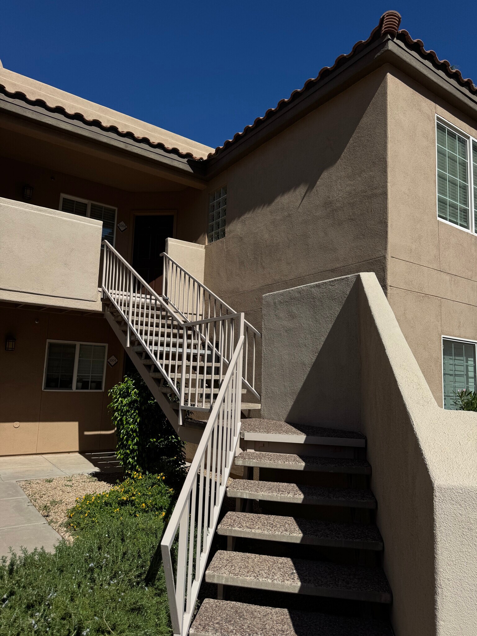 Unit outside - 10101 N Arabian Trl