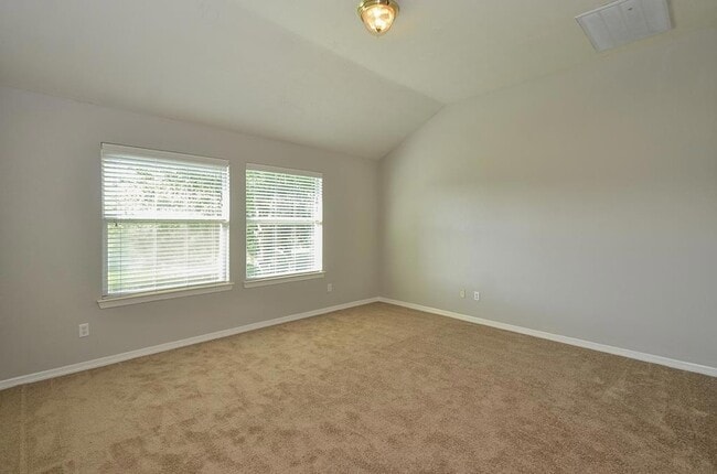 Building Photo - 5961 Whispering Lakes Dr