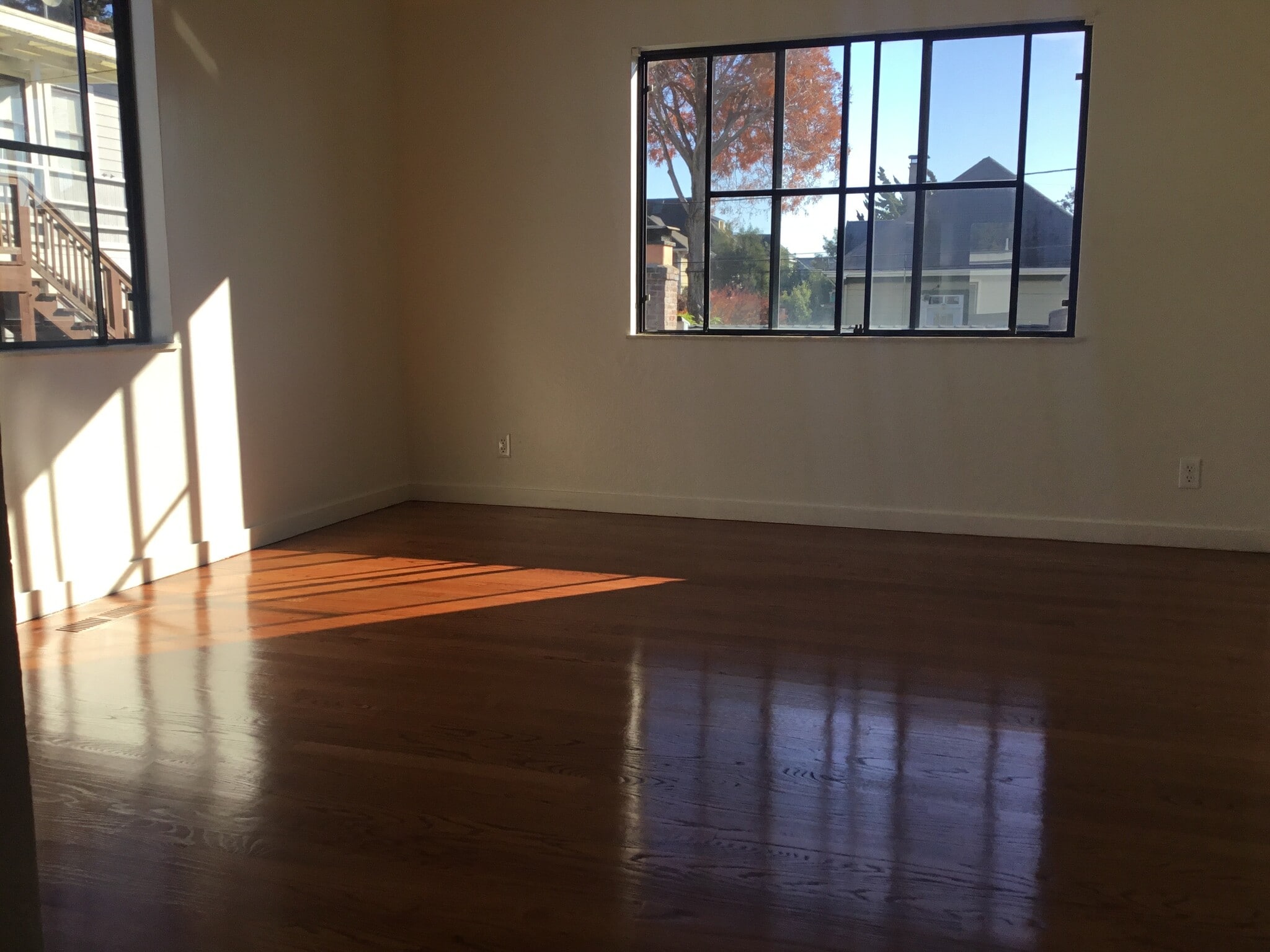 Building Photo - 2152 Clinton Ave