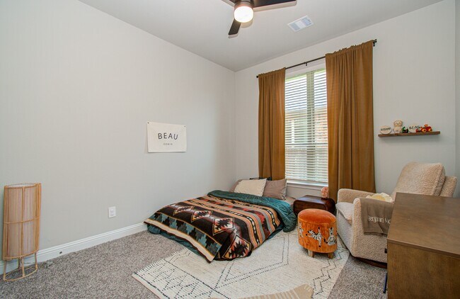 Building Photo - 10442 Eastern Bluestar Dr