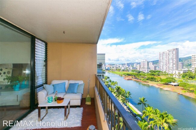 Building Photo - 2 br, 1 bath House - 2121 Ala Wai Blvd. #1503