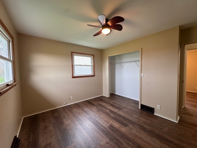 Building Photo - 757 Watson Dr