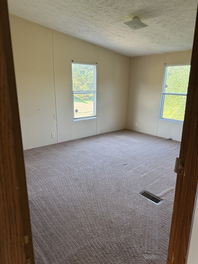 Building Photo - 118 Hoston Dr