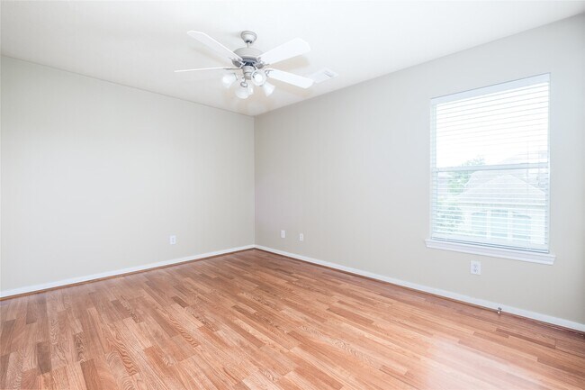 Building Photo - 26114 Sandersgate Ln