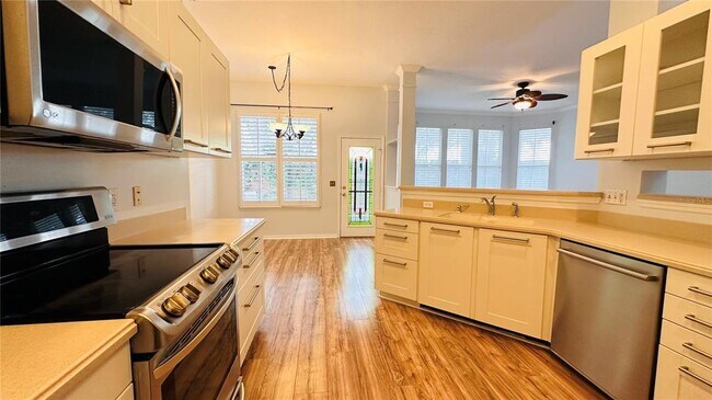 Building Photo - 622 Wisteria Ln
