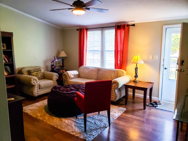 Building Photo - 3738 Vickery Dr
