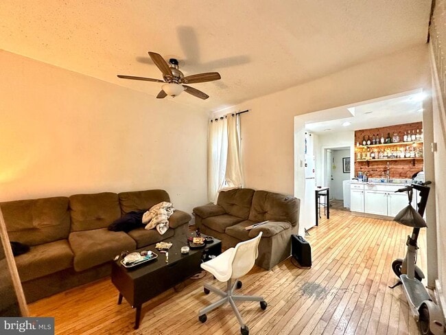 Building Photo - 1710 N Bouvier St