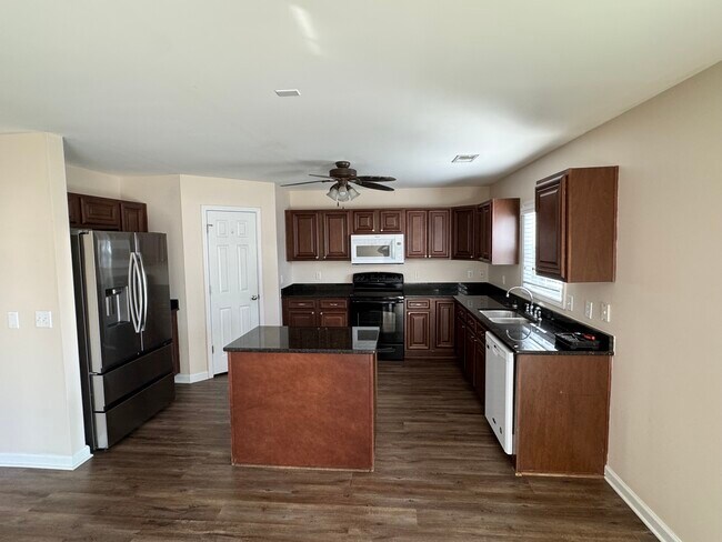 Building Photo - 127 Emanuel Creek Drive