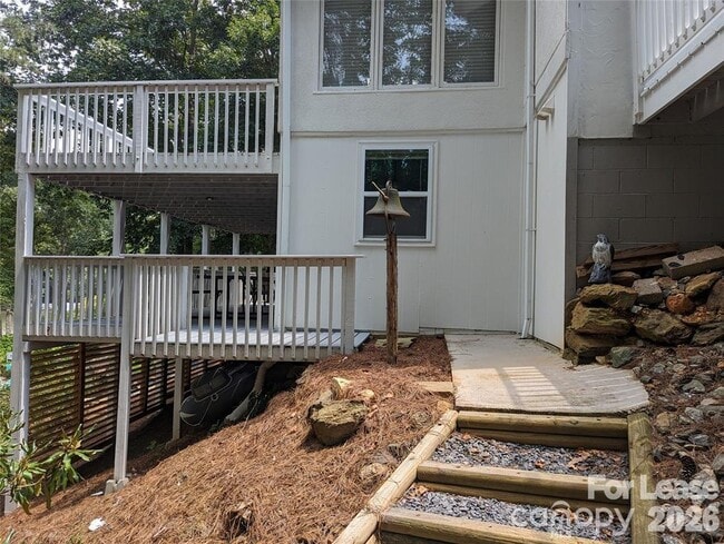 Building Photo - 7148 Nancy Lee Cir