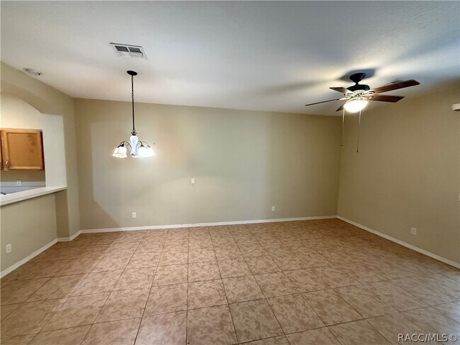 Building Photo - 1658 W Spring Meadow Loop