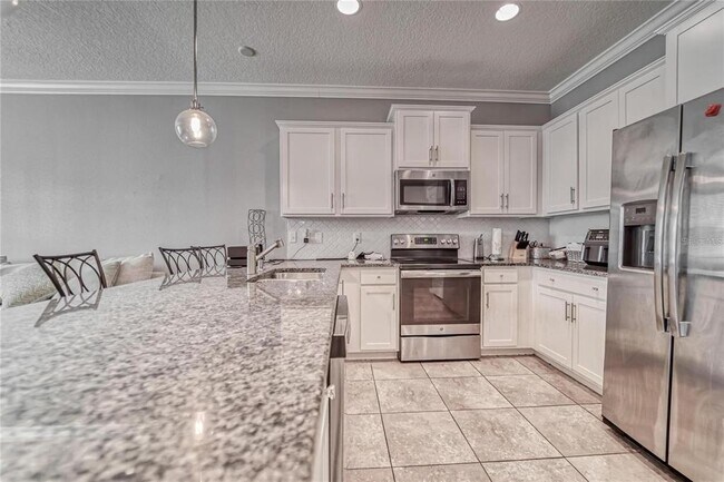 Building Photo - 3903 Silverlake Way