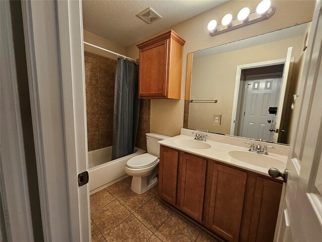 Building Photo - 11109 Persimmon Gap Dr