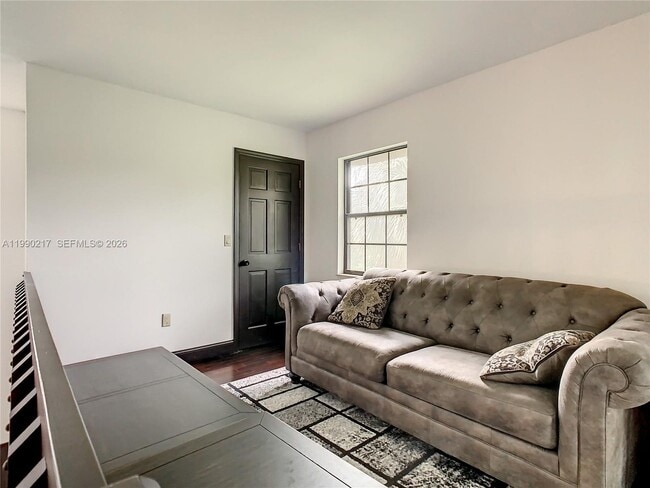 Building Photo - 2261 Mariner Cove