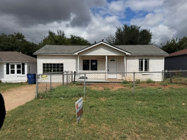 Primary Photo - 2 bed one bath all new inside!