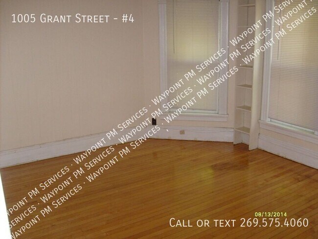 Building Photo - 1005 Grant St