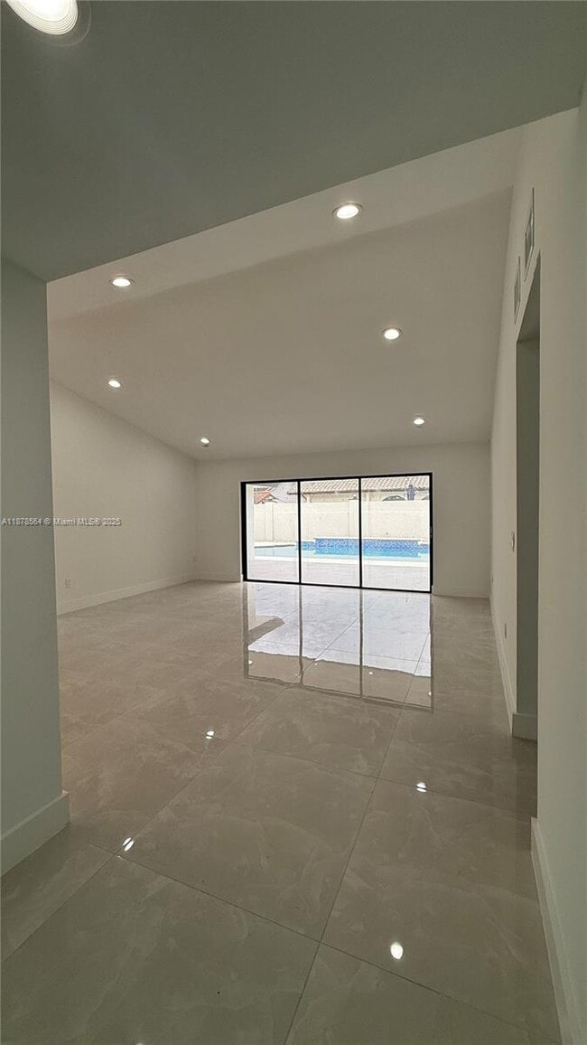 Building Photo - 215 NW 136th Ct