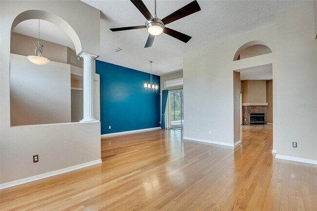Building Photo - 219 Isle of Sky Cir