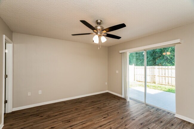 Building Photo - 6503 Tabogi Trail