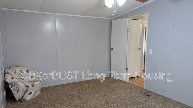 Building Photo - 106 Sumac Ln