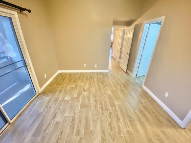 Building Photo - CHARMING CONDO IN DESIRABLE WEST LAS VEGAS NEAR SUMMERLIN