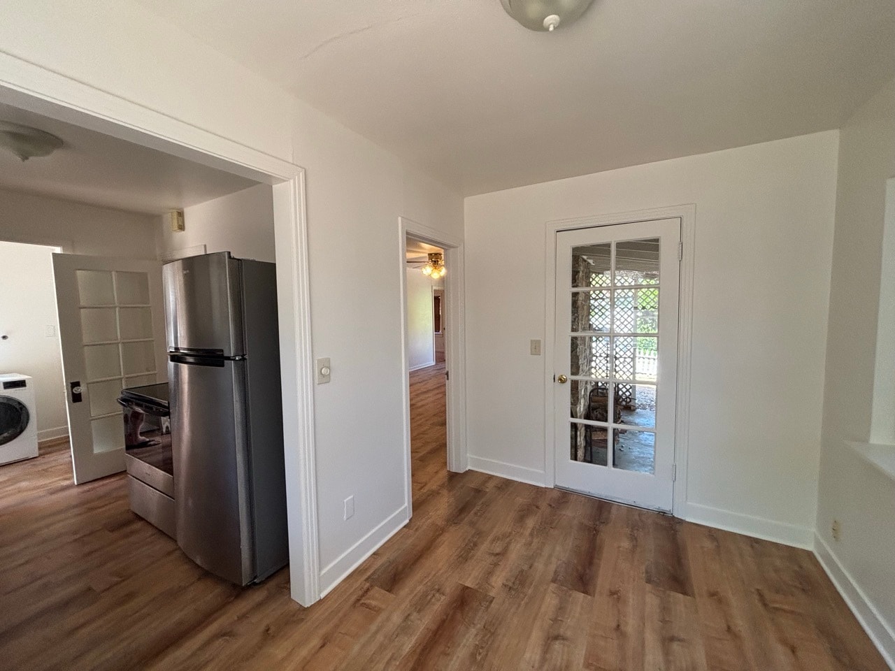 Building Photo - 582 Olivene Ct