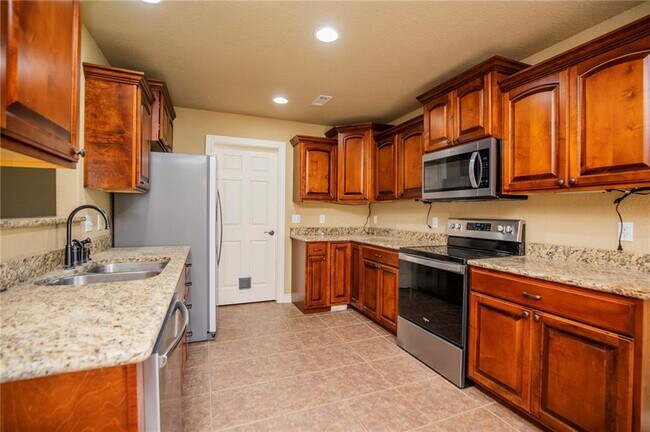 Building Photo - 3746 W Brightwater Pl