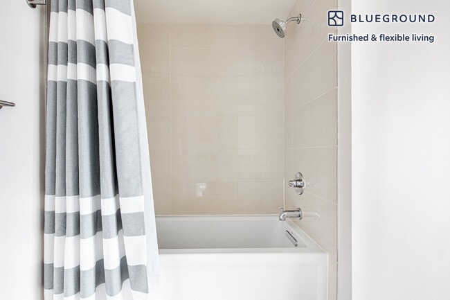 Building Photo - 1823 Minor Ave