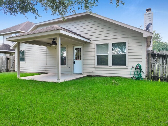 Building Photo - 14626 Gervaise Dr