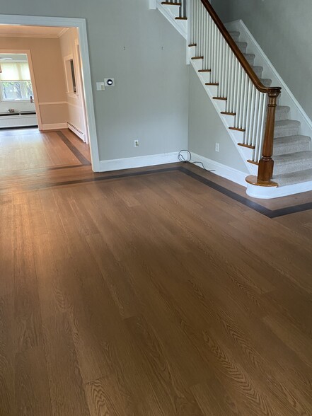 Family/Living Room - 30 S Muhlenberg St