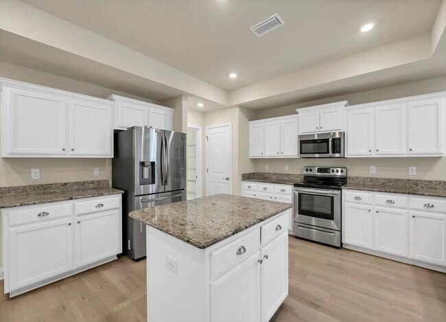 Building Photo - 3639 Ranch Dr