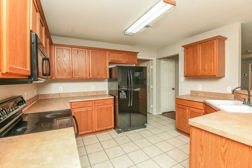 Building Photo - 239 Centennial Pl