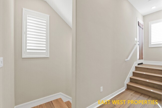 Building Photo - 25 Stetson St