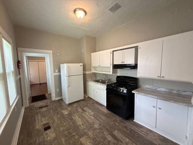 Building Photo - 1053 Fleece Pl