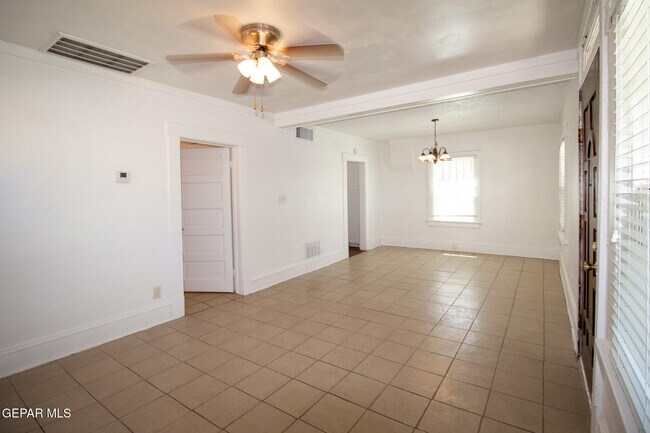 Building Photo - 3510 Porter Ave