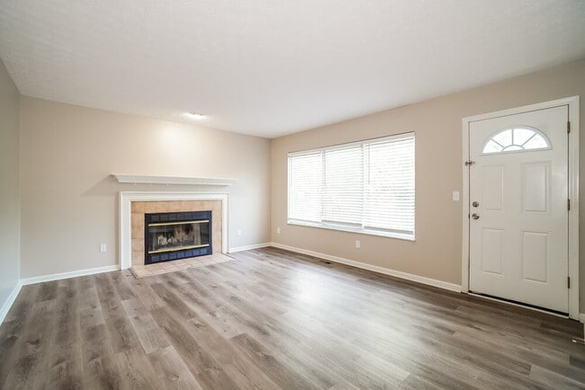 Building Photo - 1700 Golden Cloud Ln