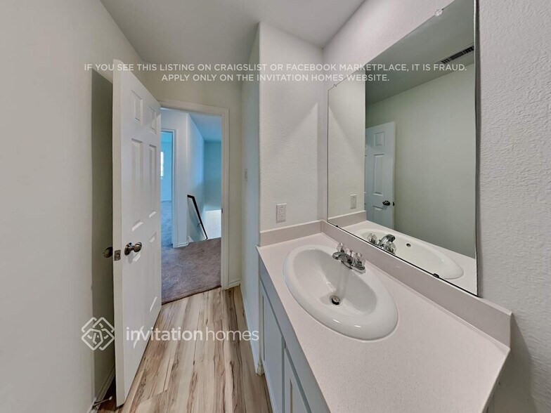 Building Photo - 24127 Mustang Run Dr