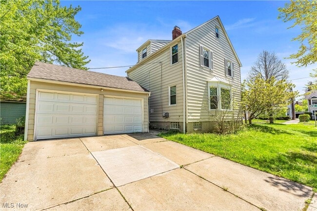 Building Photo - 3557 Silsby Rd