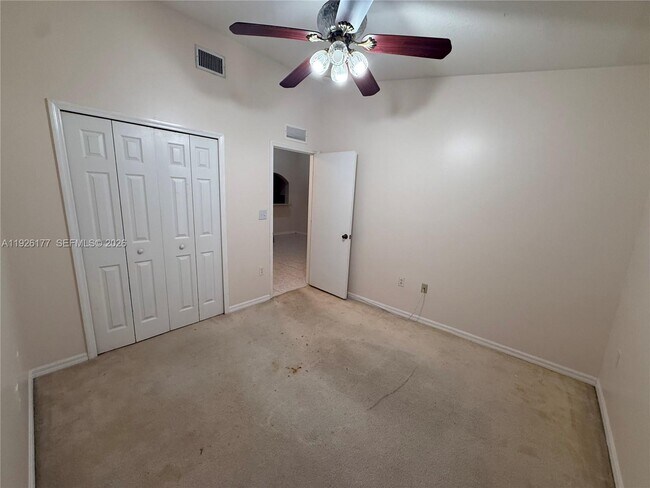 Building Photo - 1251 SE 27th St