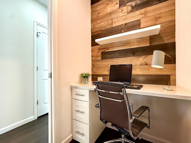 Building Photo - Live smart & stylish in this modern 3BR Eu...