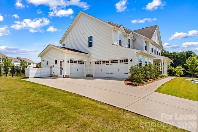 Building Photo - 14321 Sunnyhill Grove Rd