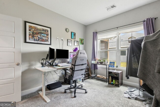 Building Photo - 145 Verano St