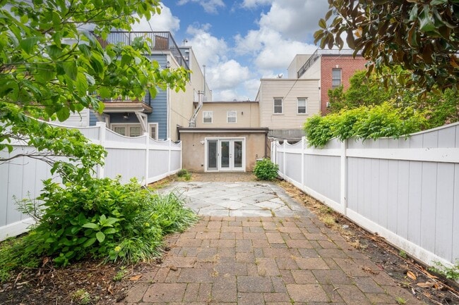 Building Photo - 3418 O'Donnell St