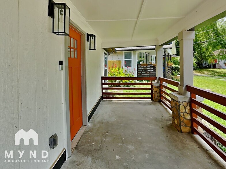 Building Photo - 963 Sims Ave NW