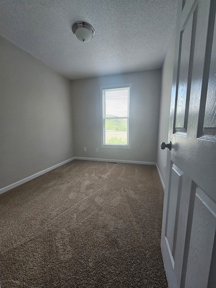 Building Photo - 2329 Avalon Wds Dr