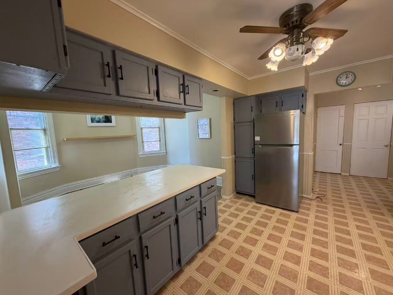 Building Photo - 1920 Middle St