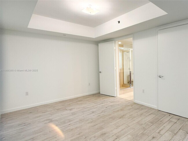 Building Photo - 50 Biscayne Blvd