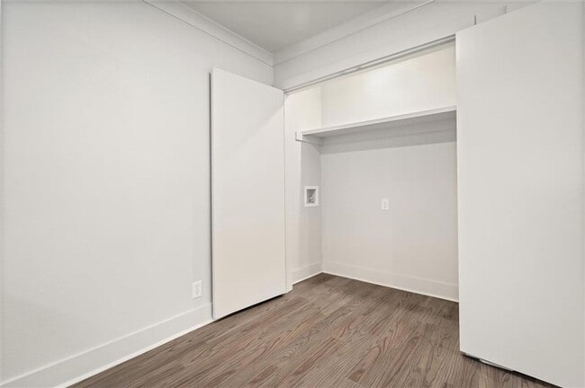 Building Photo - Brand New Condo Unit