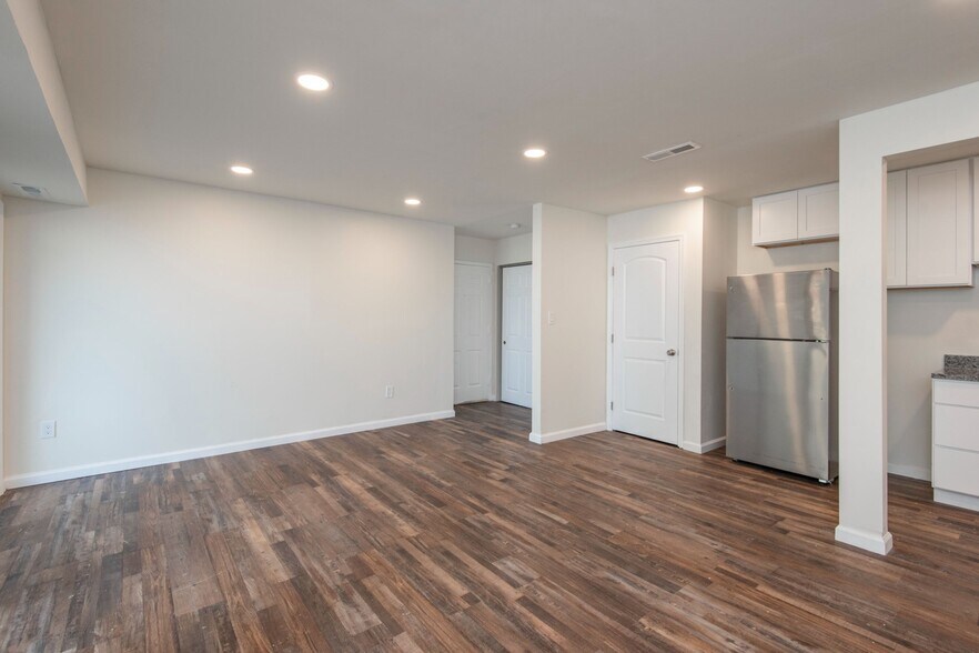 Building Photo - 2203 Melson Rd