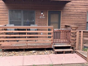 Building Photo - 2 Bed 1 Bath Condo Available Now!  MileSto...