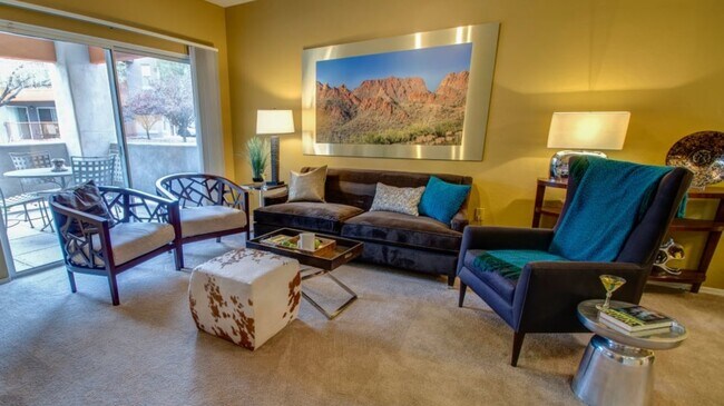 Building Photo - 10950 N La Cañada Dr